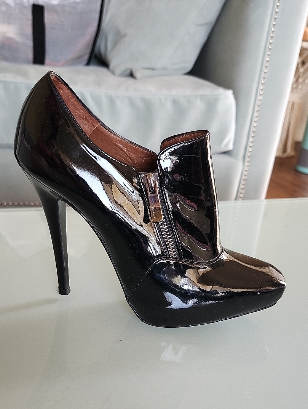 Barbara Bui Y2K Black Patent Leather Stilettos Size 36.5 Old Money Classic Chic